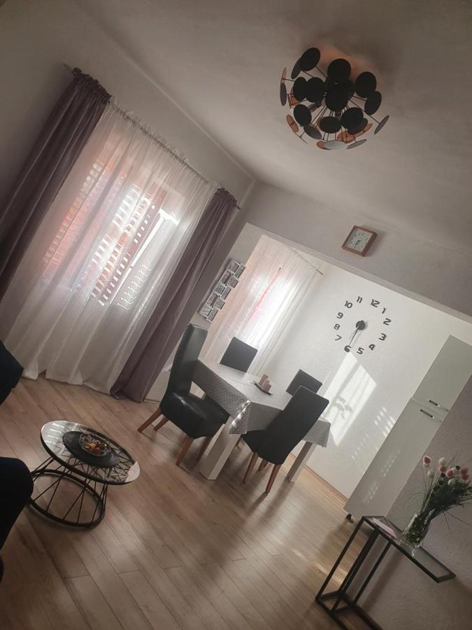 Apartman Bake Milke 塞尼 外观 照片